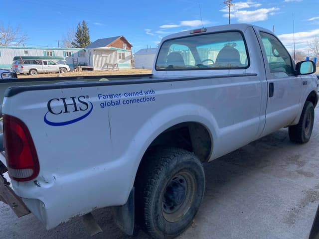 Image of Ford F-250 equipment image 3