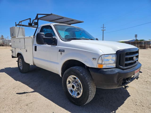 Image of Ford F-250 equipment image 2