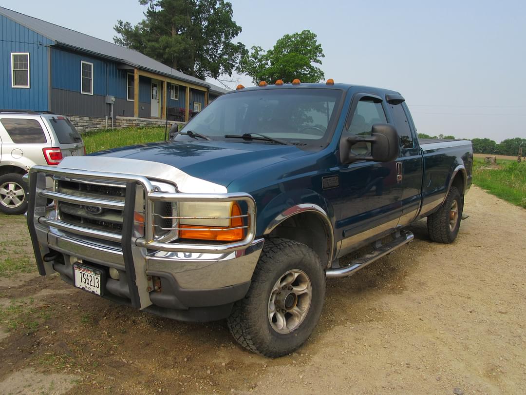 Image of Ford F-250 Primary image