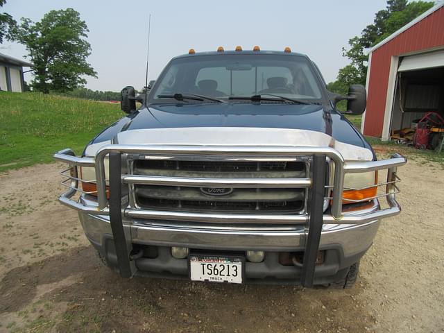 Image of Ford F-250 equipment image 4