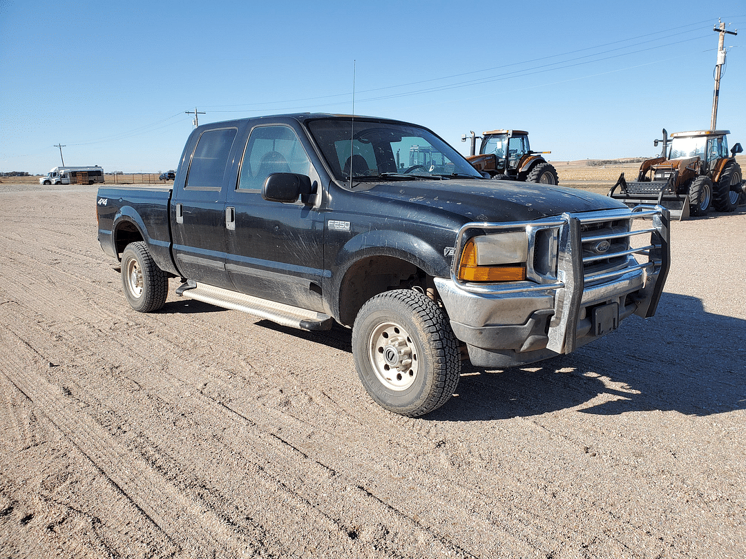 Image of Ford F-250 Primary image