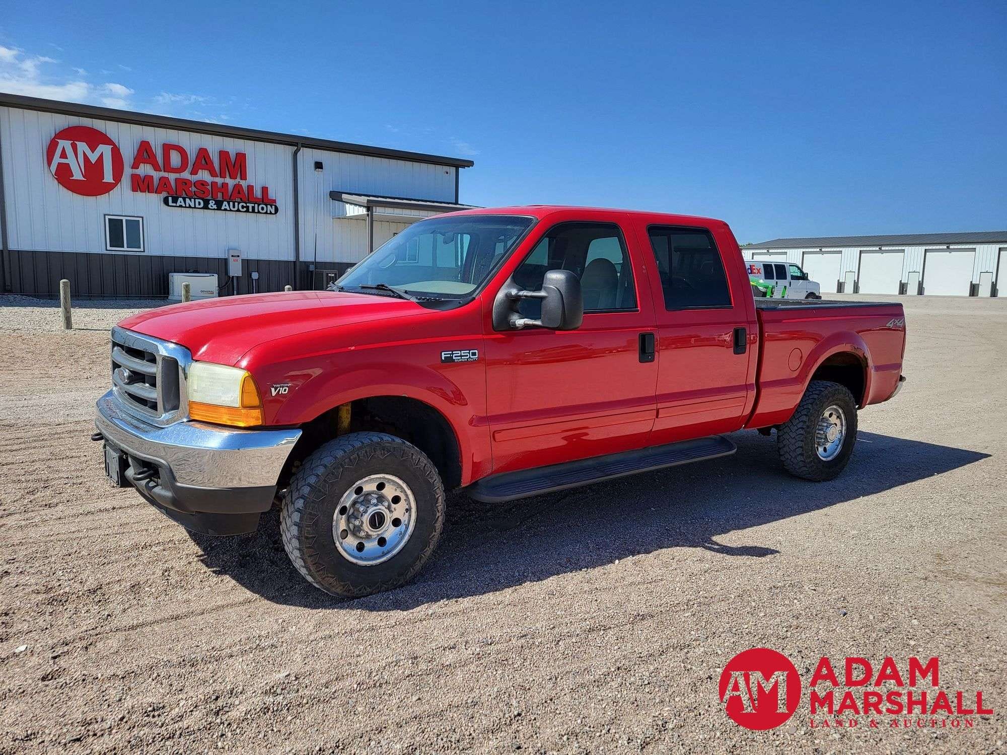 2001 Ford F-250 Equipment Image0