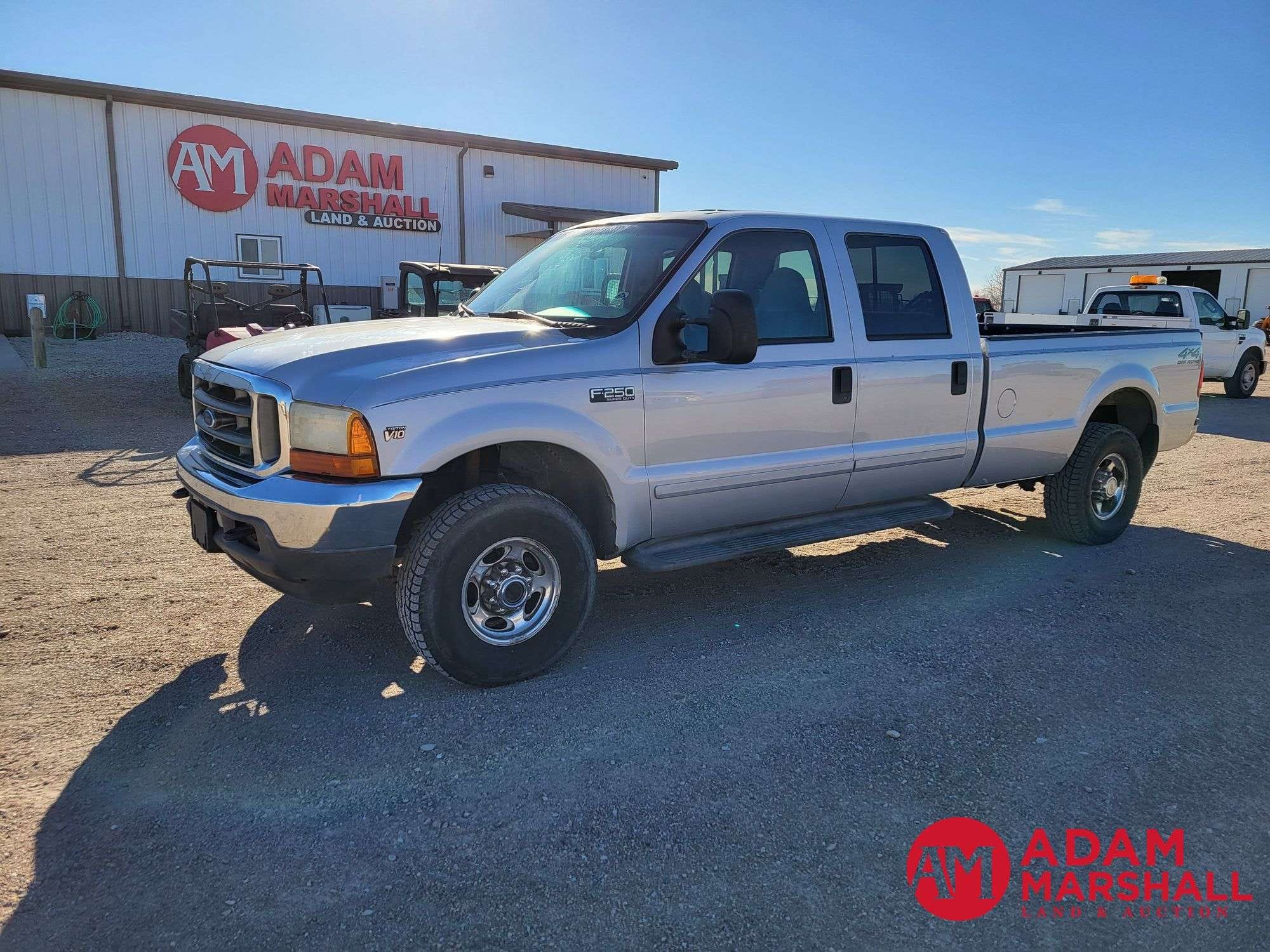 2001 Ford F-250 Equipment Image0