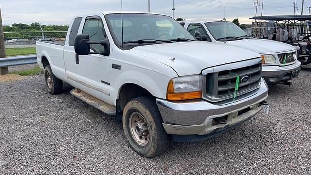 Image of Ford F-250 equipment image 2