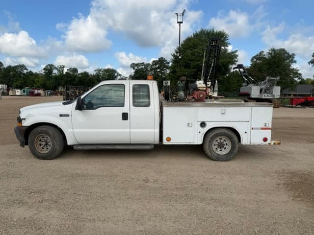 Image of Ford F-250 equipment image 4