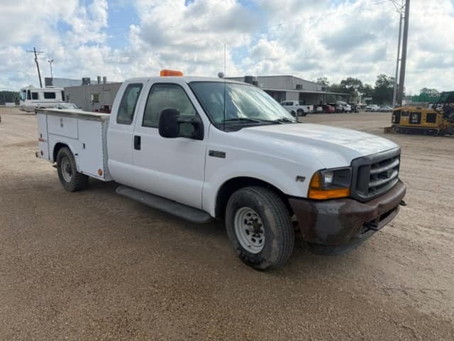 Image of Ford F-250 equipment image 1