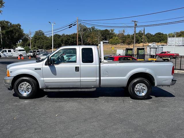 Image of Ford F-250 equipment image 1