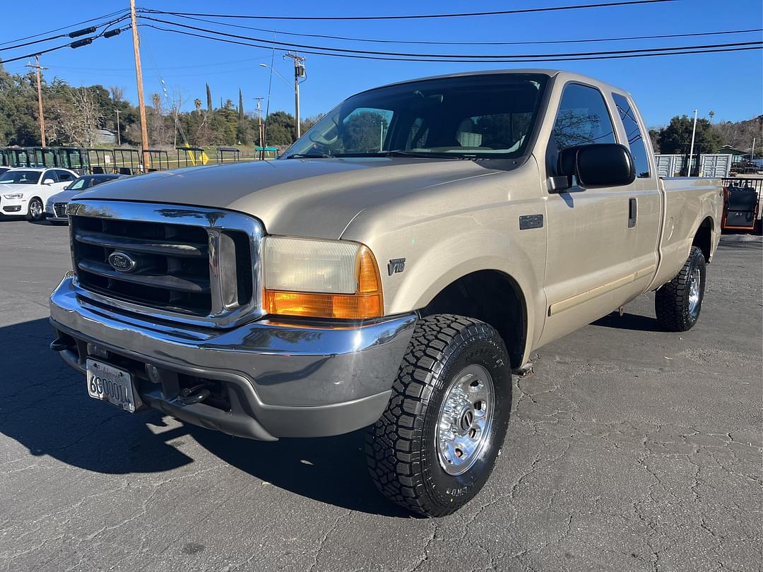 Image of Ford F-250 Primary image