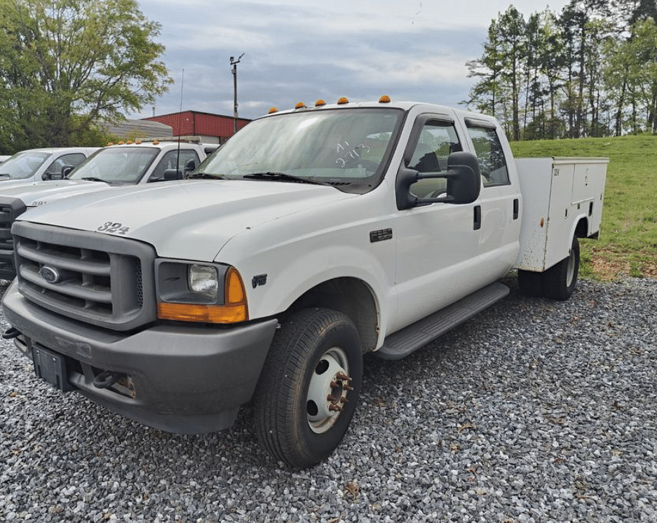 Image of Ford F-350 Primary image