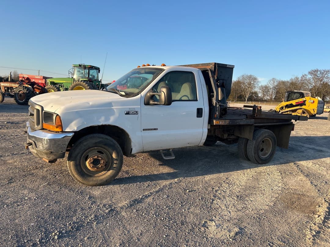 Image of Ford F-350 Primary image