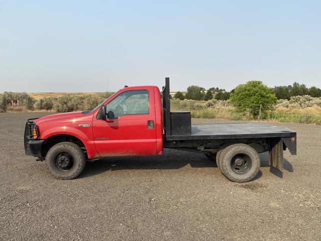Image of Ford F-350 equipment image 1