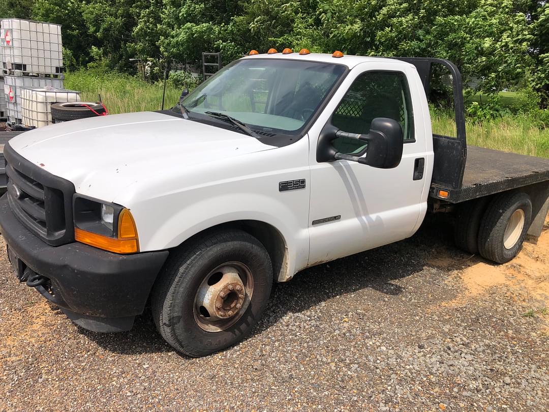 Image of Ford F-350 Primary image