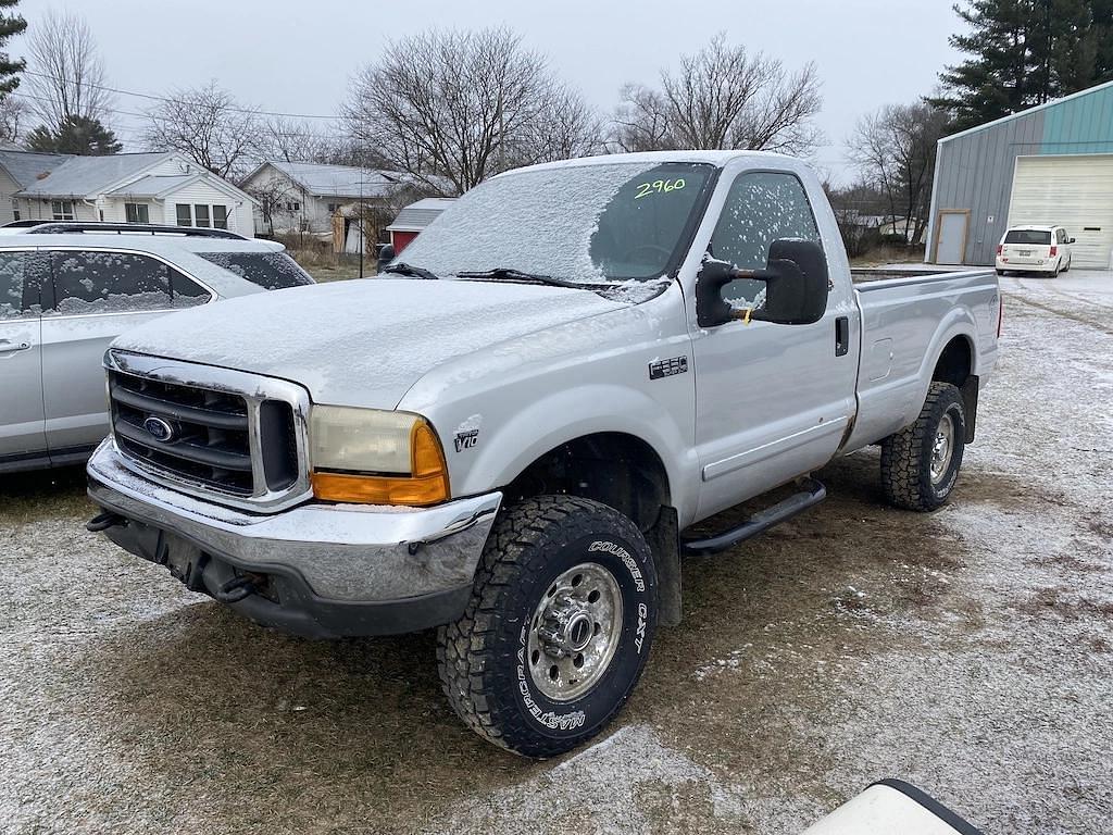 Image of Ford F-350 Primary image