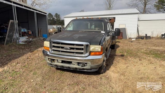 Image of Ford F-350 equipment image 1