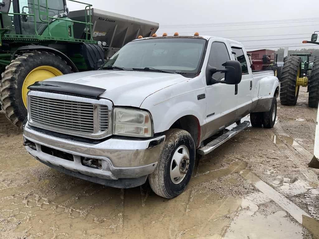 Image of Ford F-350 Primary image