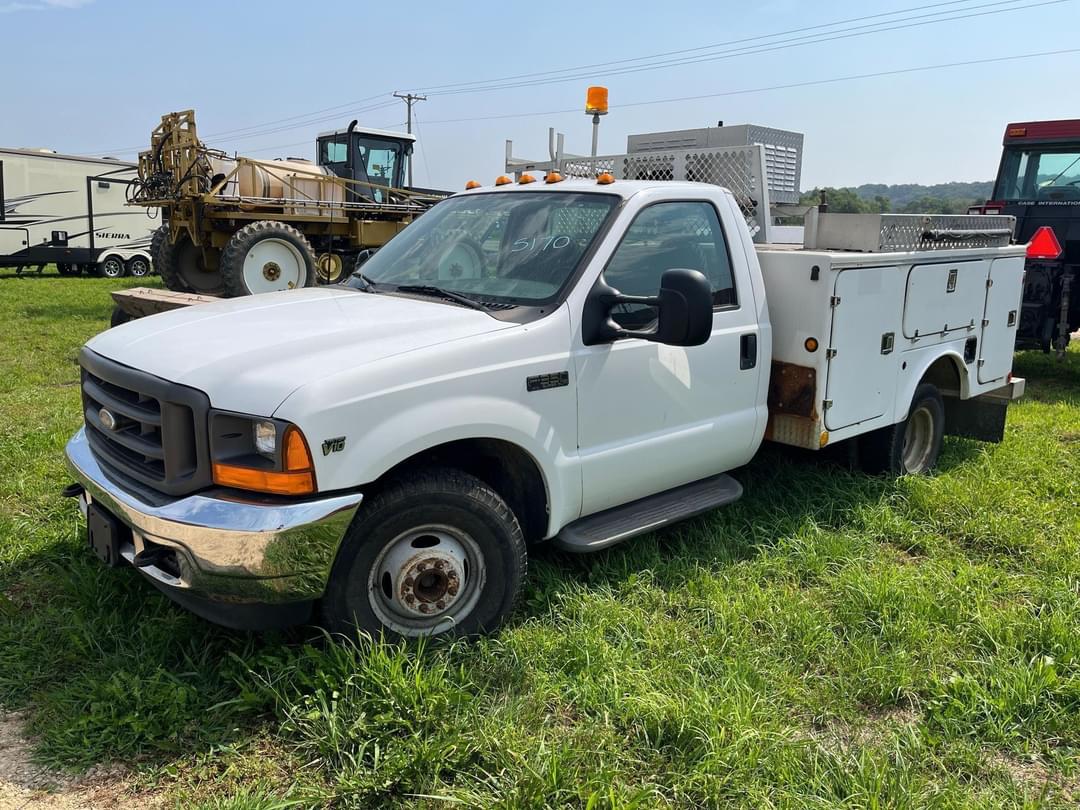 Image of Ford F-350 Primary image