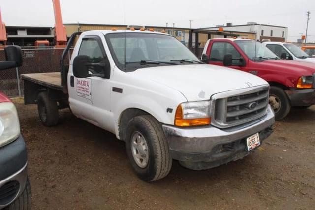 Image of Ford F-350 equipment image 1