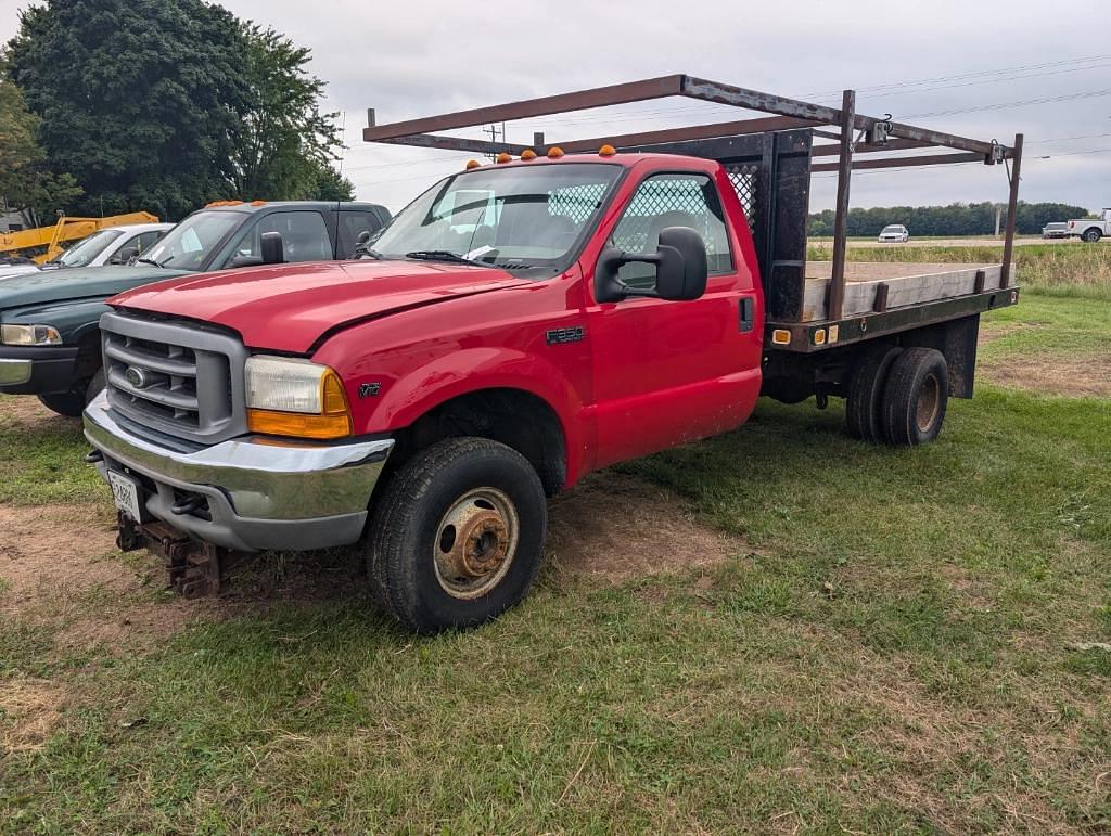 Image of Ford F-350 Primary image