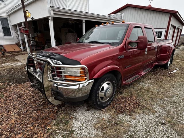 Image of Ford F-350 equipment image 1