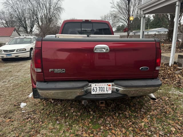 Image of Ford F-350 equipment image 3