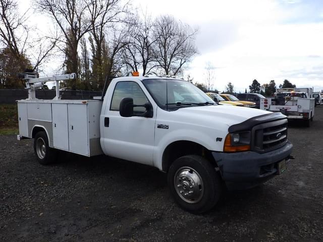 Image of Ford F-450 equipment image 1