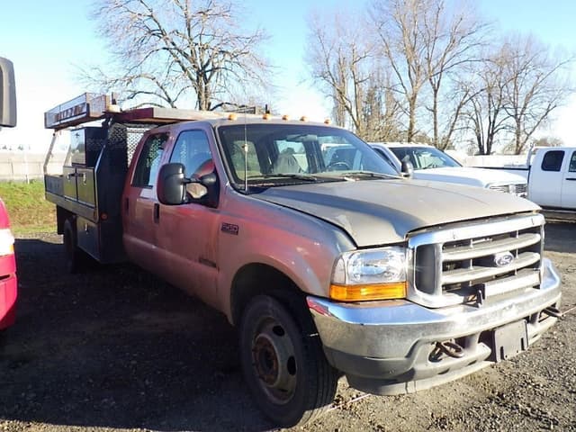 Image of Ford F-450 equipment image 2