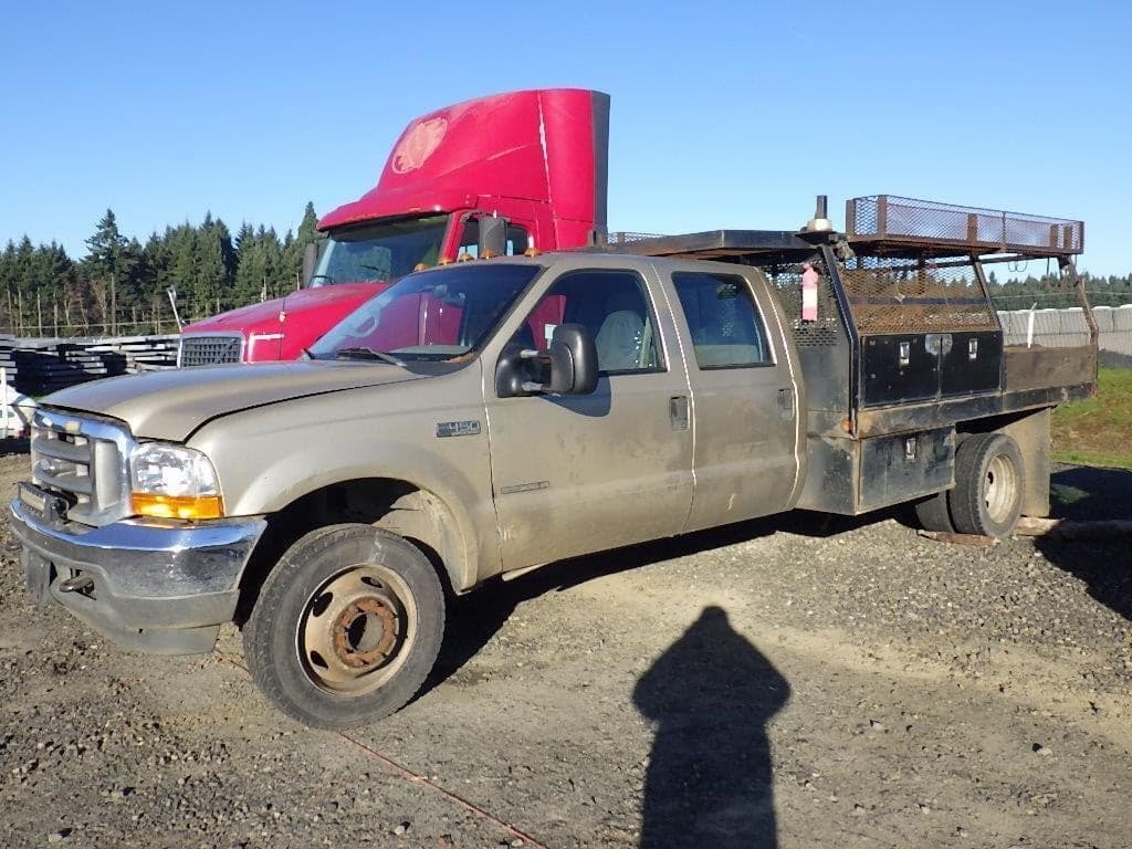 Image of Ford F-450 Primary image