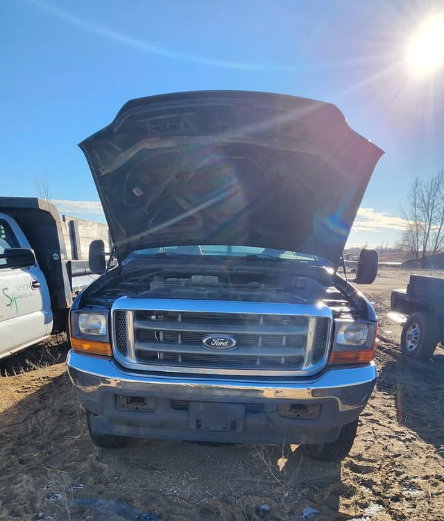 Image of Ford F-450 equipment image 2