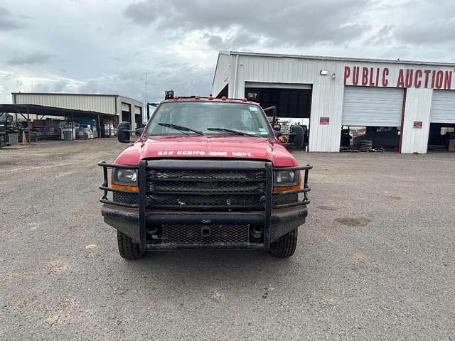 Image of Ford F-450 equipment image 1