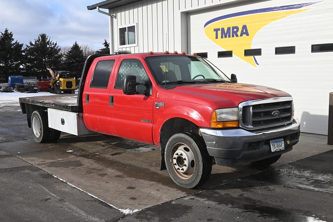 Image of Ford F-450 Primary image