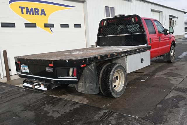 Image of Ford F-450 equipment image 2