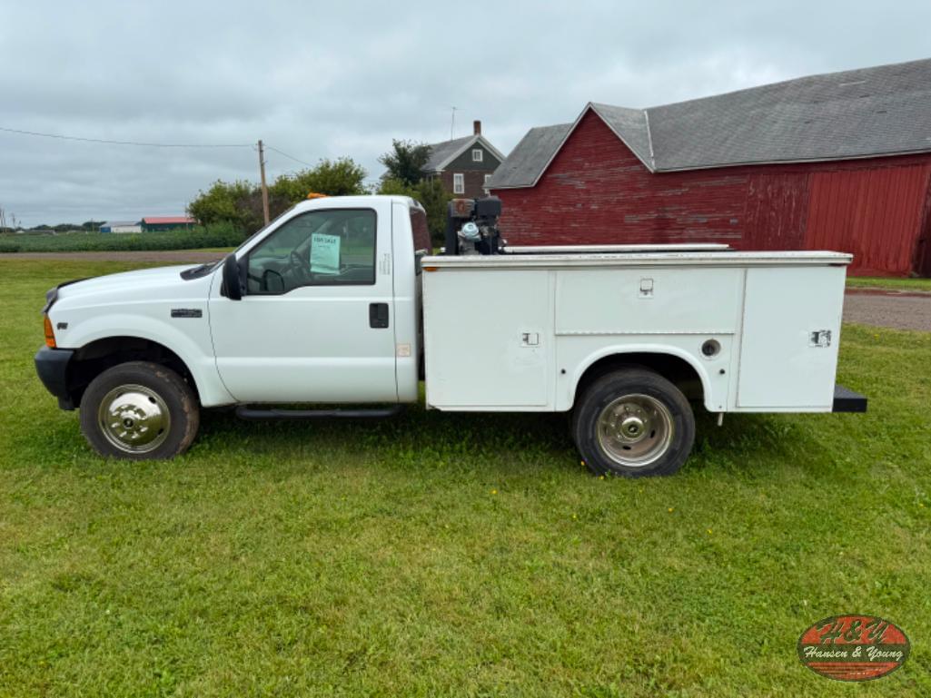Image of Ford F-450 Primary image