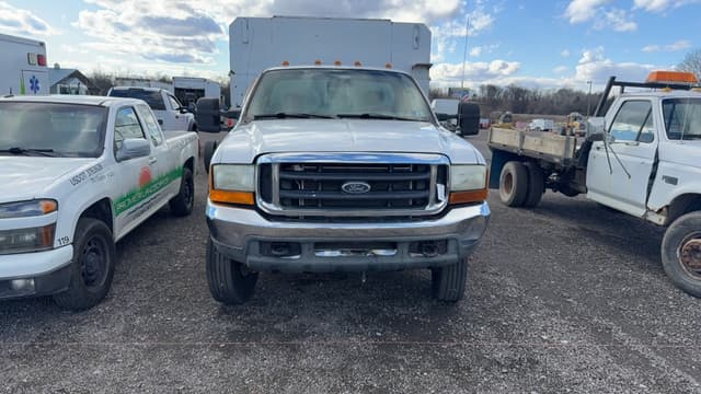 Image of Ford F-450 equipment image 1