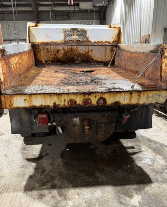 Image of Ford F-550 equipment image 2