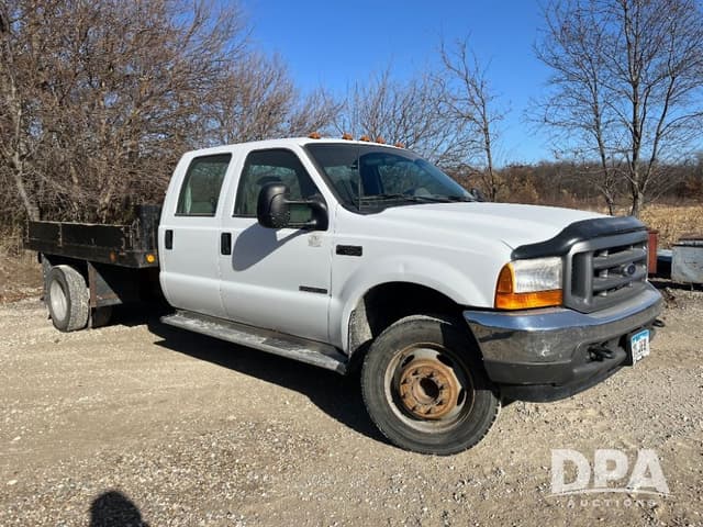 Image of Ford F-550 equipment image 4