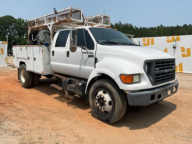 Image of Ford F-650 equipment image 2