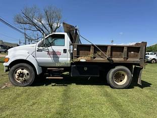 2001 Ford F-650 Equipment Image0
