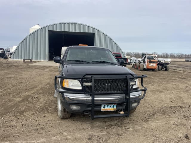 Image of Ford F-150 equipment image 1