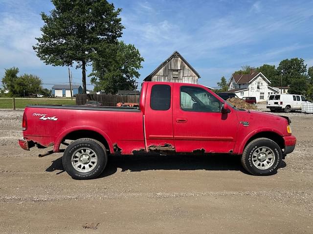 Image of Ford F-150 equipment image 3
