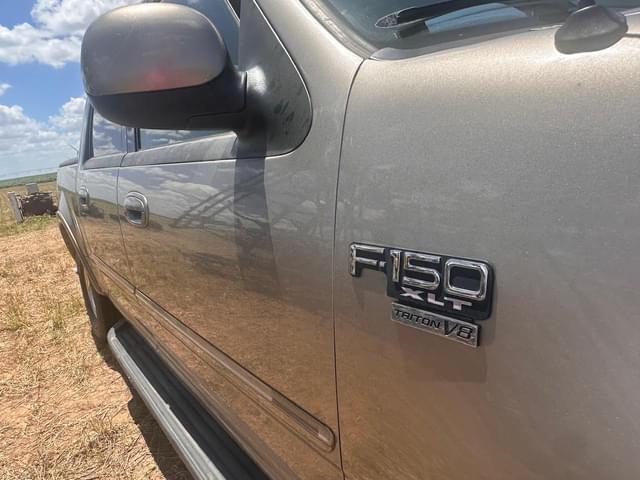 Image of Ford F-150 equipment image 2