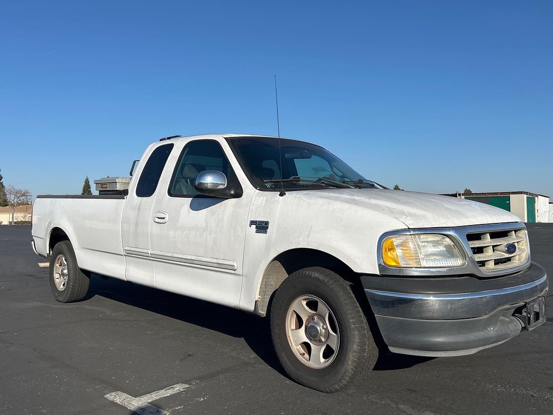 Image of Ford F-150 Primary image