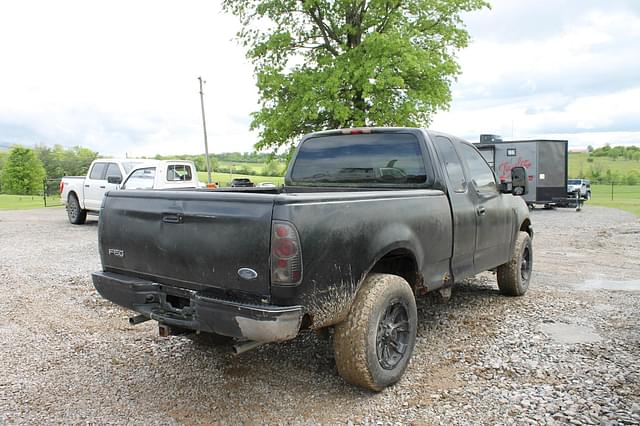 Image of Ford F-150 equipment image 4