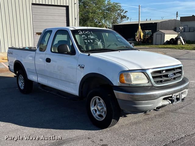 Image of Ford F-150 equipment image 2