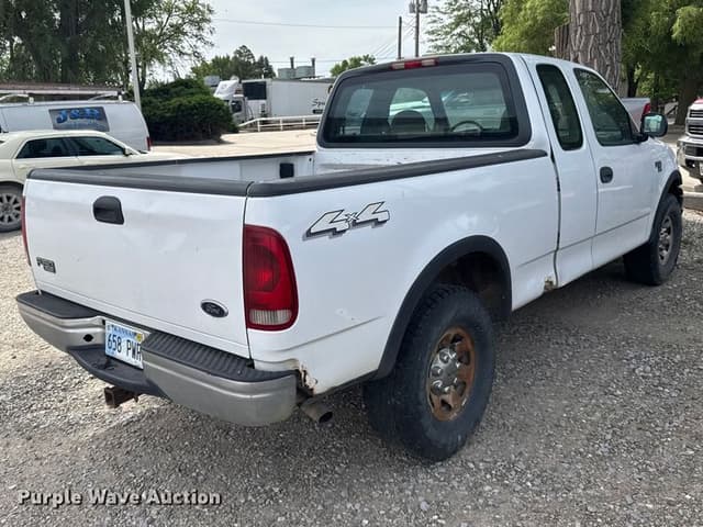 Image of Ford F-150 equipment image 4