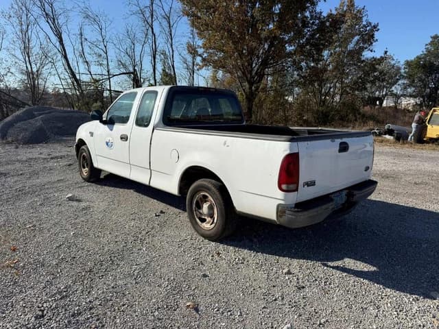 Image of Ford F-150 equipment image 2