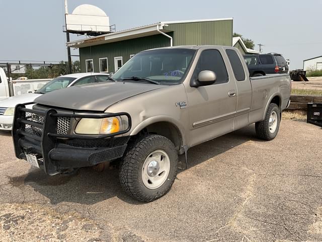 Image of Ford F-150 equipment image 2