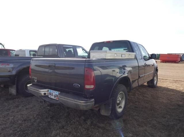 Image of Ford F-150 equipment image 2