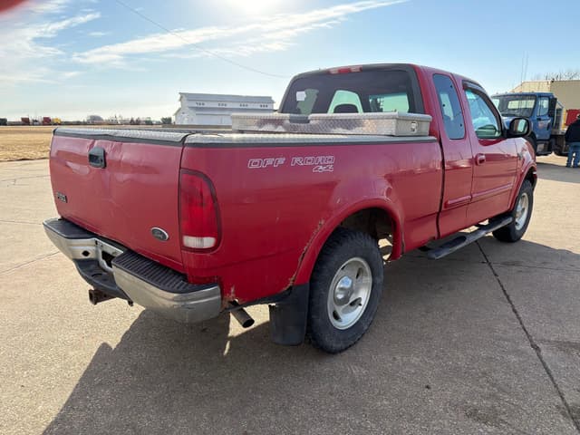 Image of Ford F-150 equipment image 3