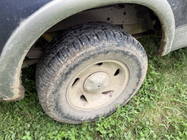 Image of Ford F-150 equipment image 2