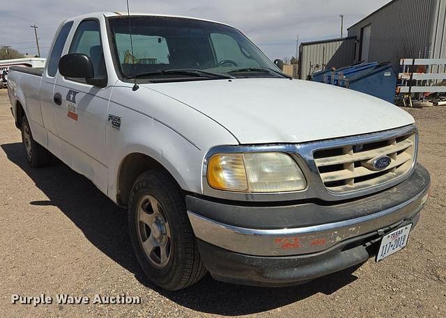 Image of Ford F-150 equipment image 2